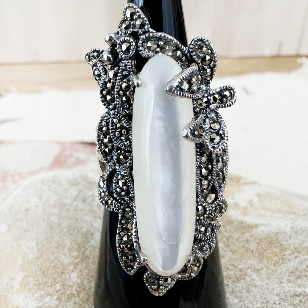 Statement‎ Ring Mother of Pearl Marcasite Cocktail Ring Vintage Style Sz 5